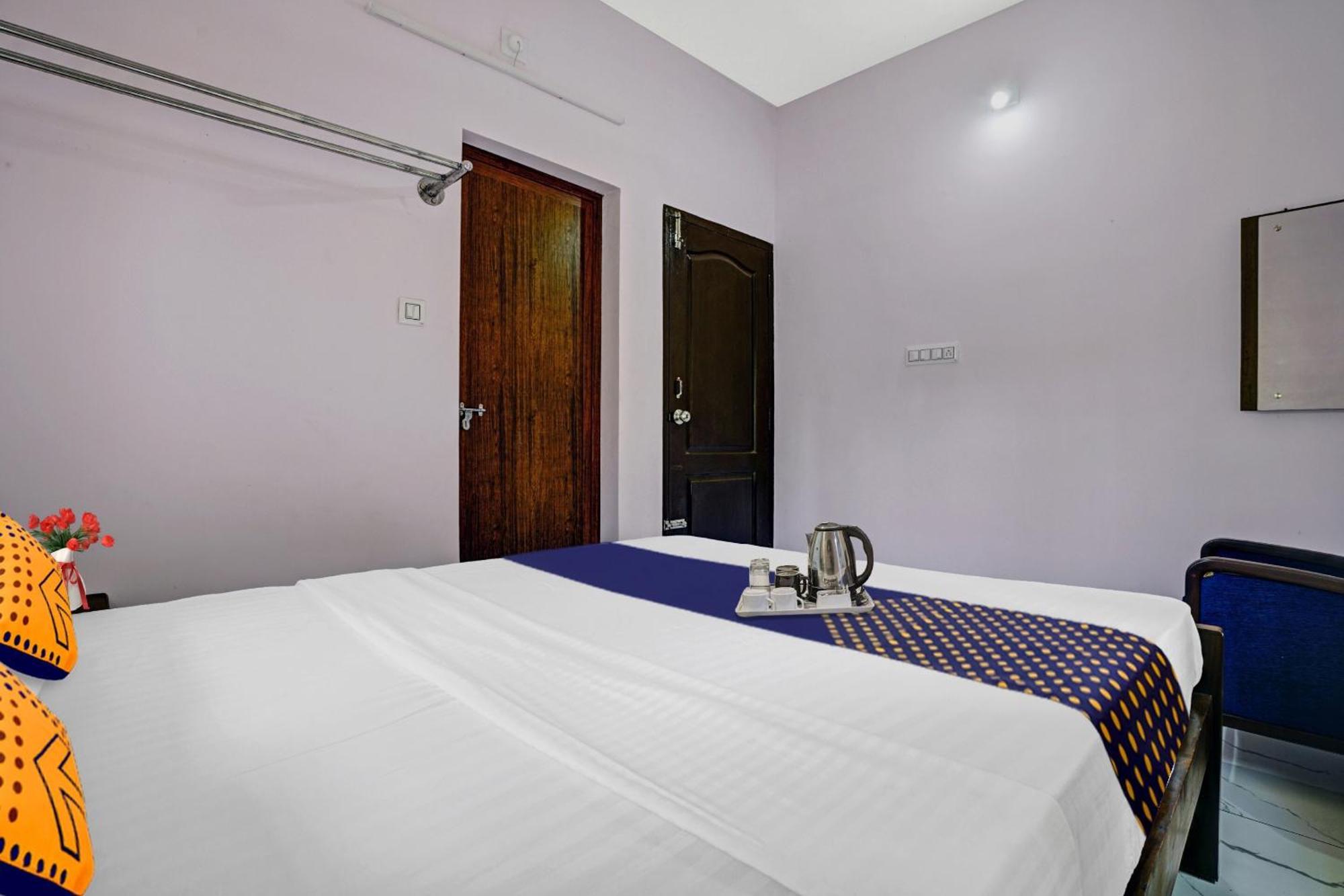 Spot On Shalom Palace Residency Neriyamangalam Екстериор снимка